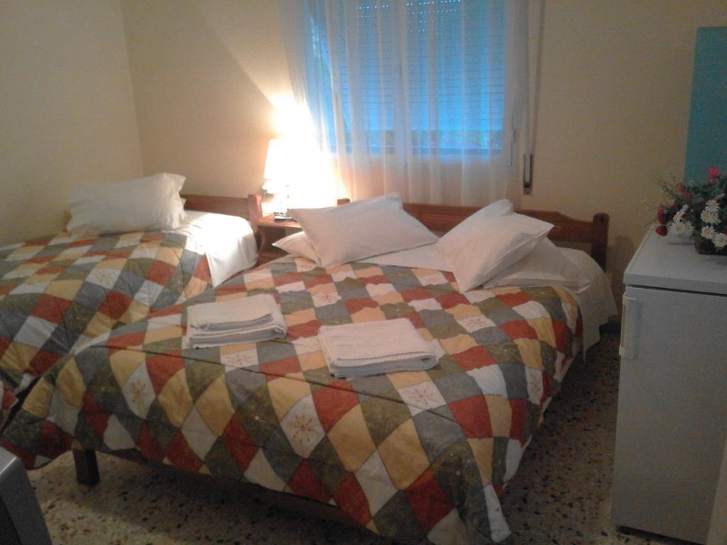 Captain'S Rooms Aegina ภายนอก รูปภาพ