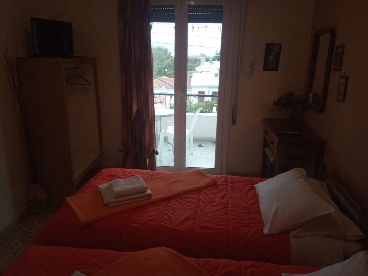 Captain'S Rooms Aegina ภายนอก รูปภาพ